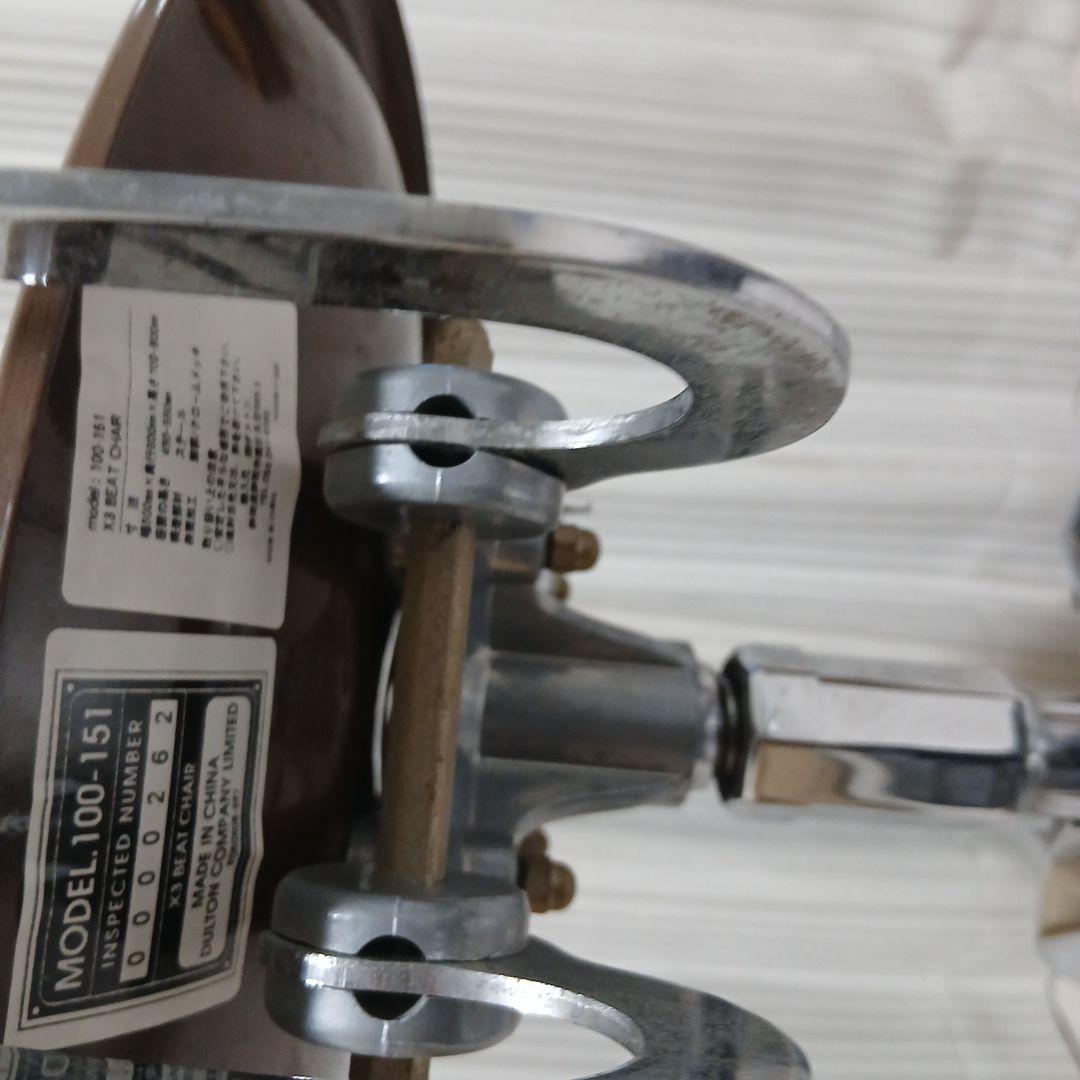 ブラウン調整可能作業椅子