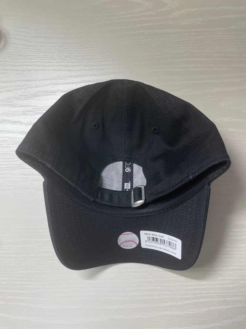 【大粒✴︎ギラギラ✴︎】ニューエラ 9FORTY WOMEN 黒 スワロ