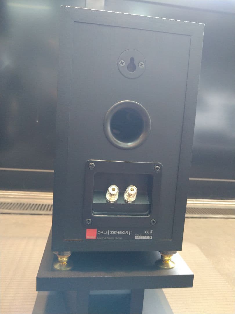 DALI ZENSOR1　ブラック　2本セット＋スピーカースタンド