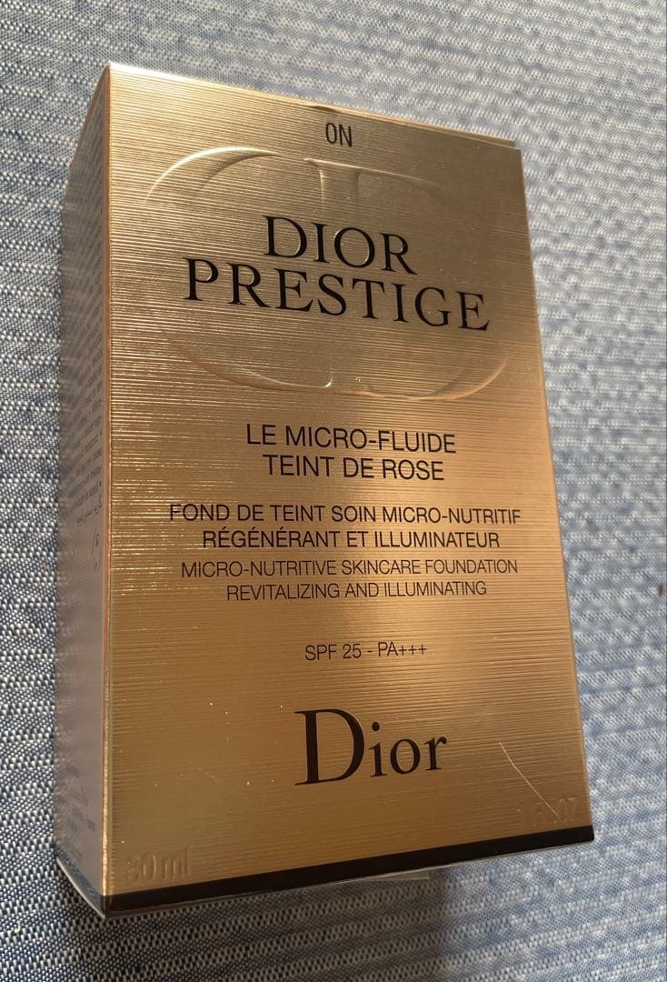 Dior プレステージ ル フルイド タン ドゥ ローズリキッド　0N