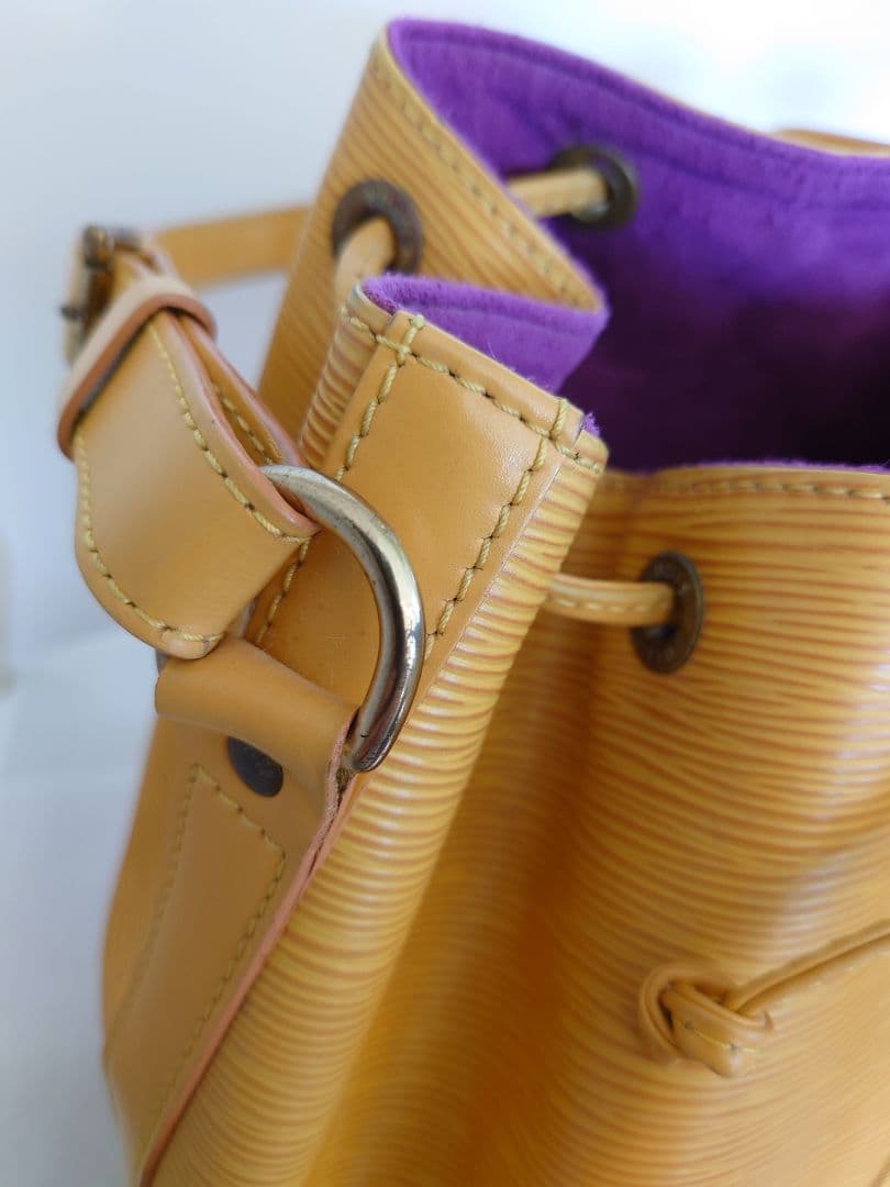 ルイヴィトンLouis Vuitton プチノエ　イエロー