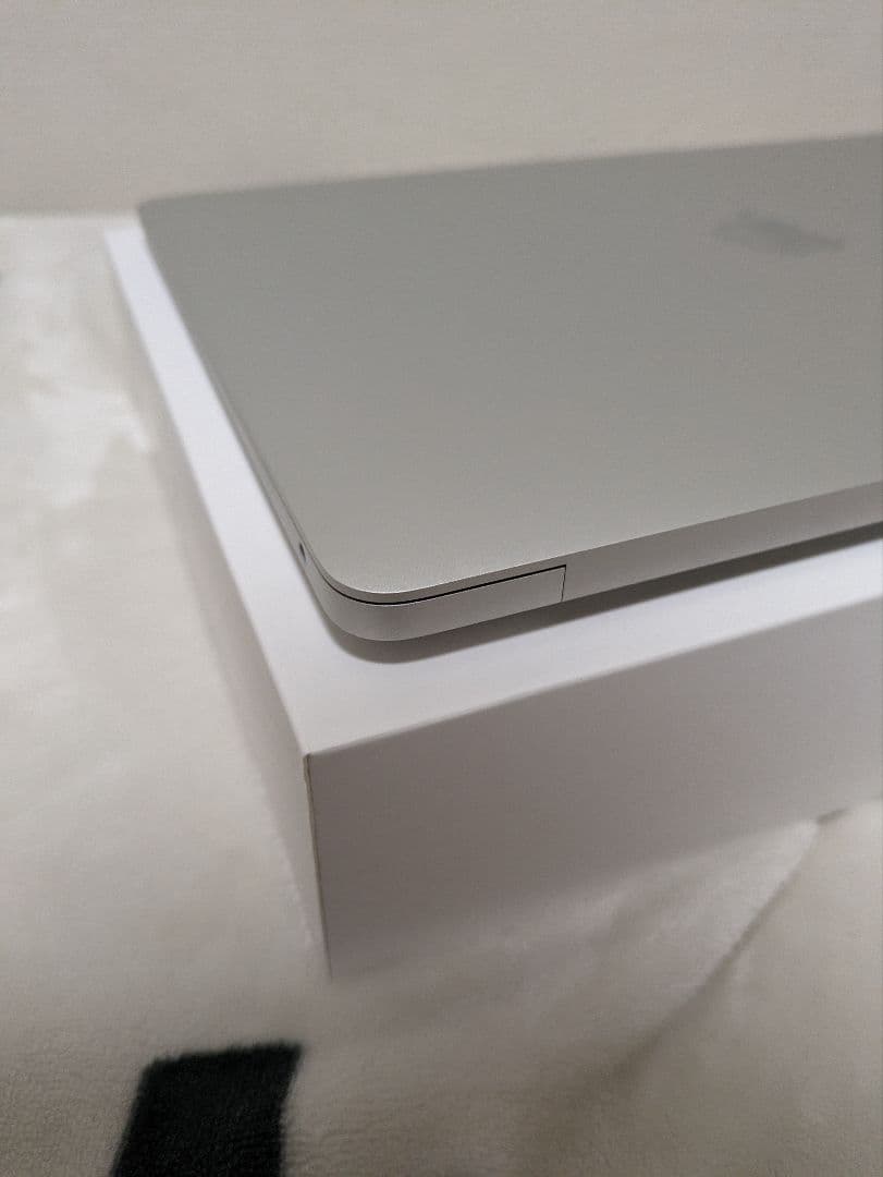 MacBook本体 MacBook Air 2020 Core i5 512GB