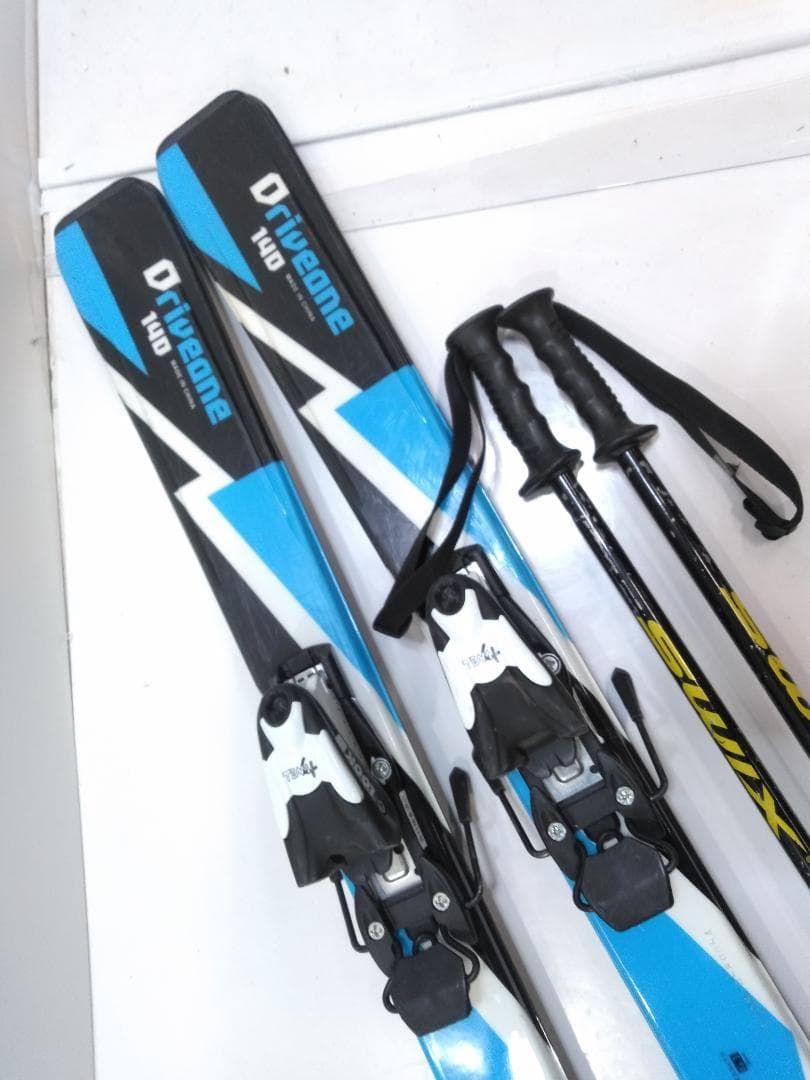 ジュニアスキー4点セット スワロー 140cm ブーツ 24cm ◇