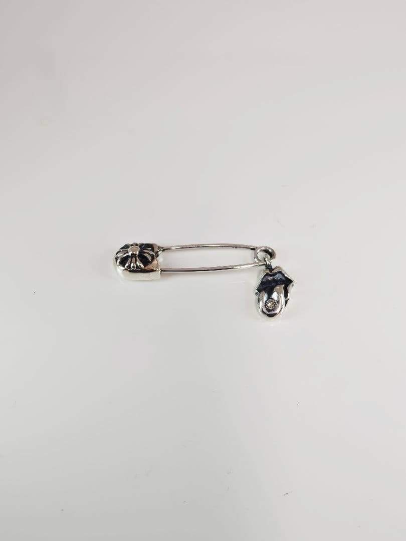 クロムハーツ リップ＆タン CHプラス セーフティピン with ダイヤモンド