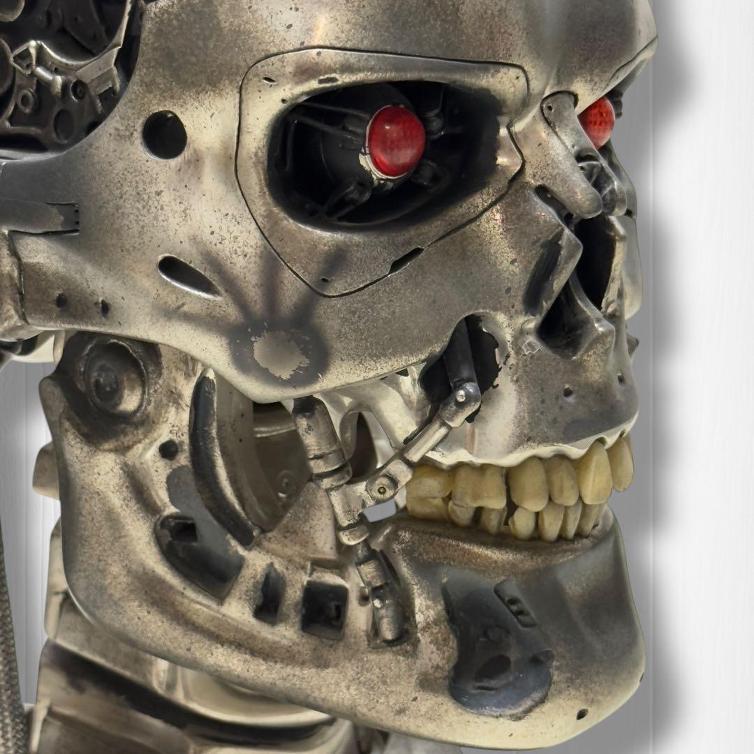 【希少品】T-800 ENDSKULL PROP REPLICA 1/1スケール