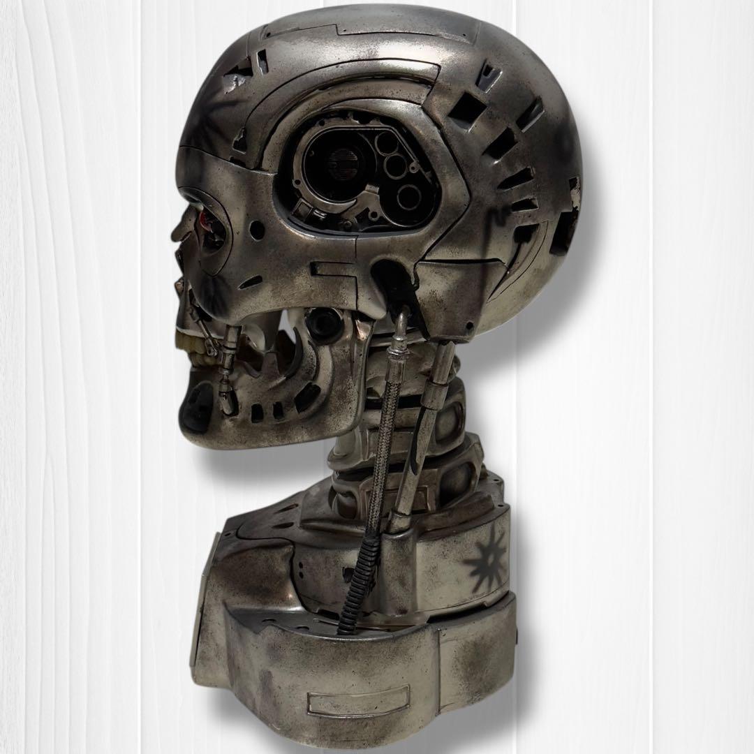 【希少品】T-800 ENDSKULL PROP REPLICA 1/1スケール