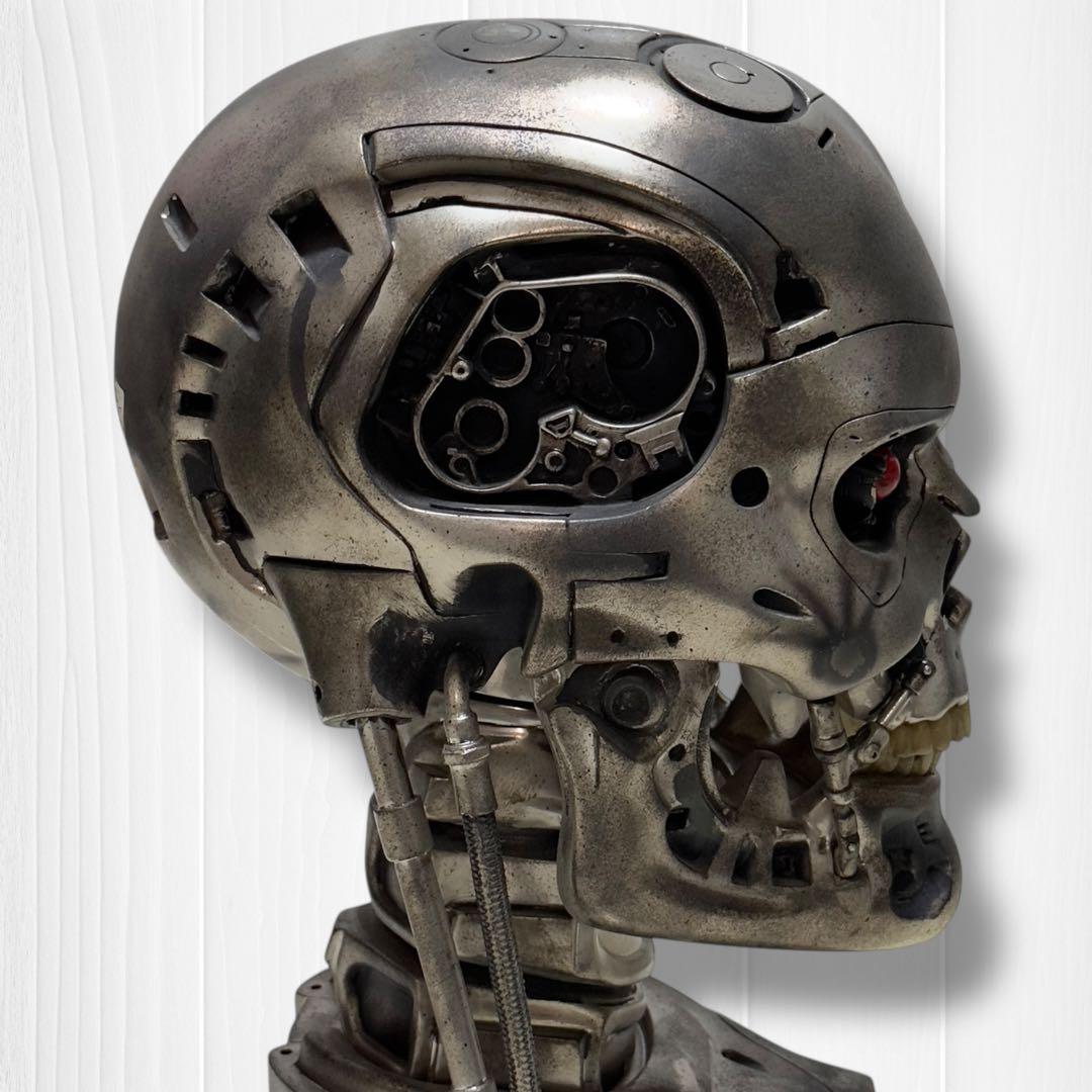 【希少品】T-800 ENDSKULL PROP REPLICA 1/1スケール