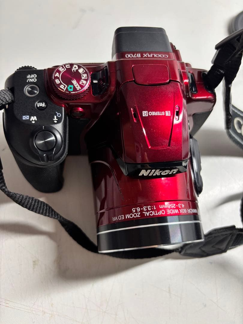 Nikon B700コンパクトデジタルカメラ レッド