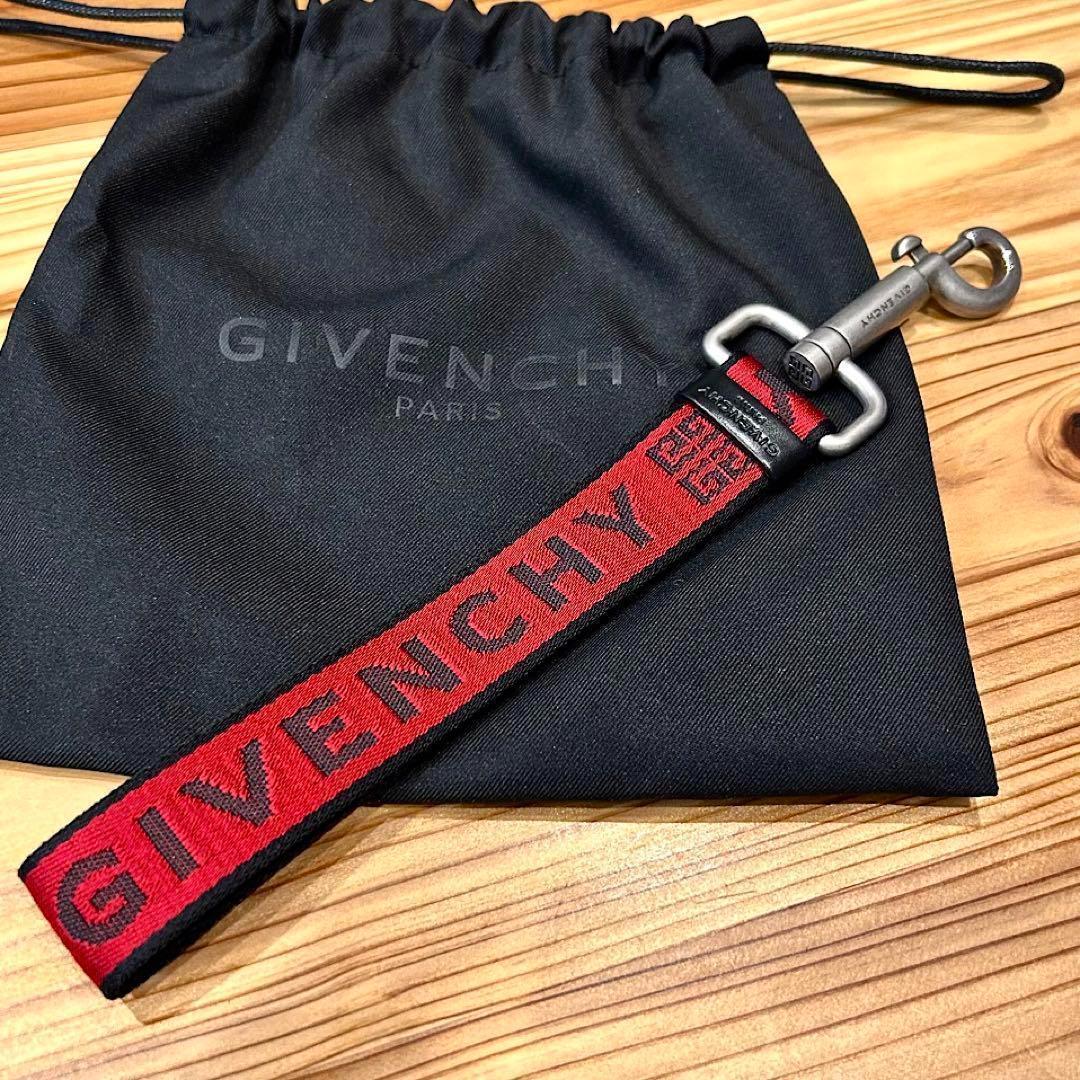 GIVENCHY ストラップ キーホルダー キーリング ロゴ チャーム