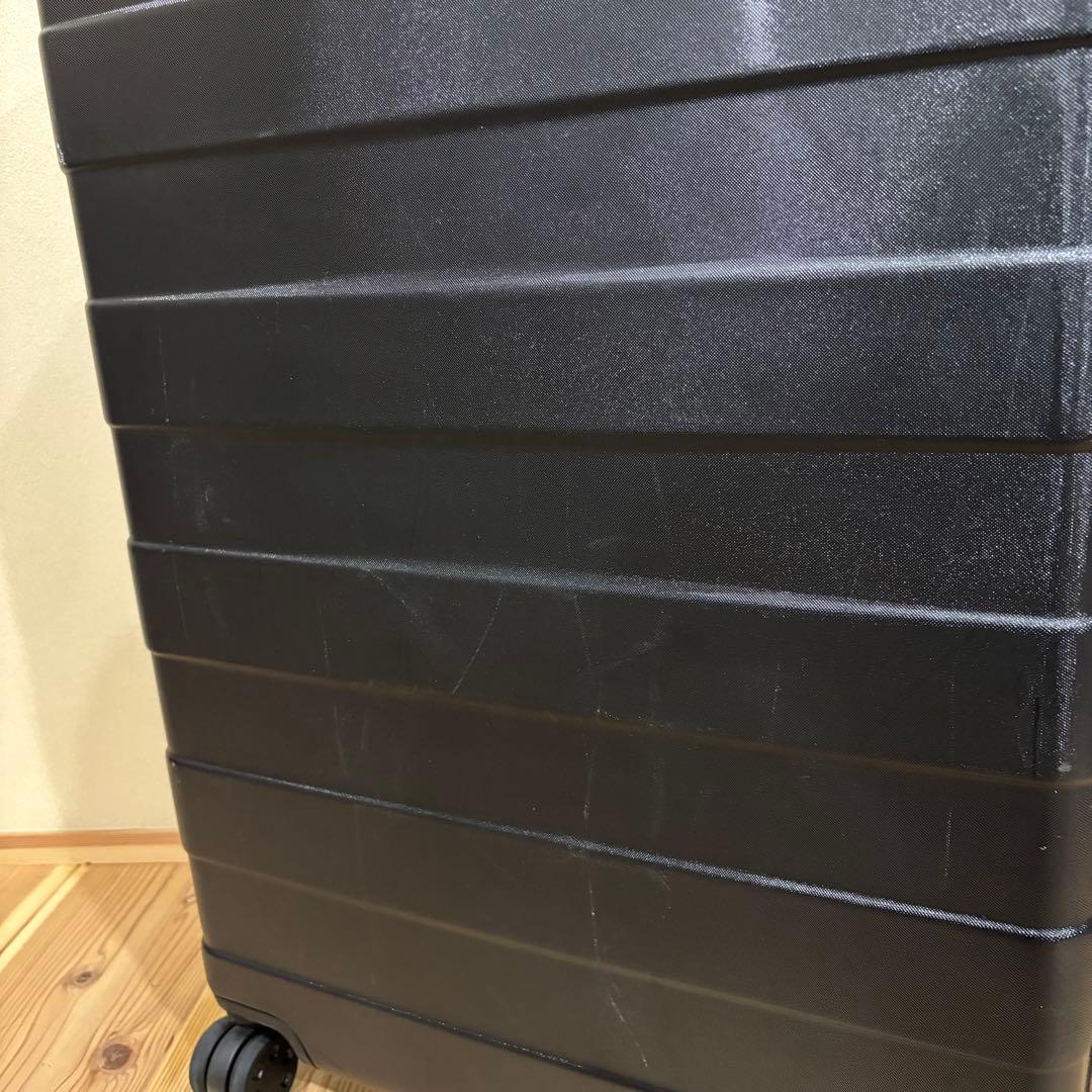 特大型　無印良品　黒 ハードキャリーケース 104リットル　TSAロック 4輪