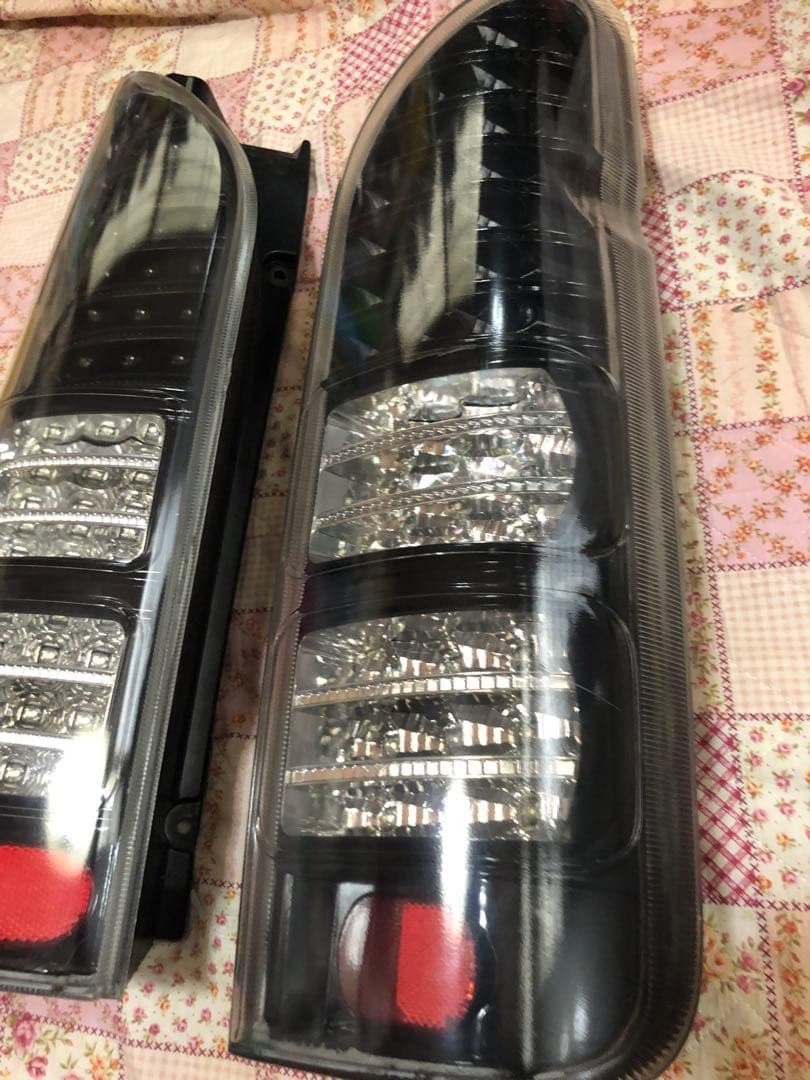 カ*ズ様 ハイエーステールランプ　LED