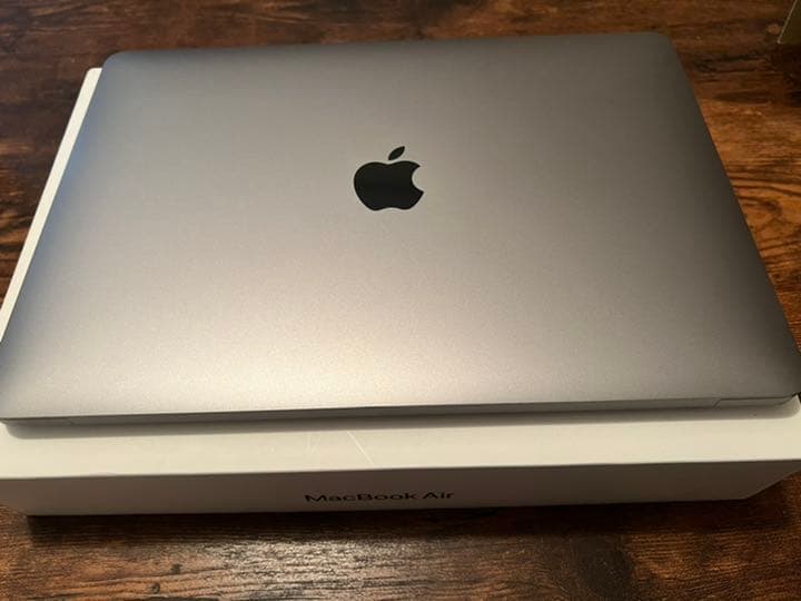MacBook Air (Retinaディスプレイ, 13-inch, 202…