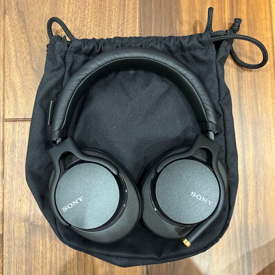【ほとんど未使用】SONY ステレオヘッドホン MDR-1AM2 ブラック