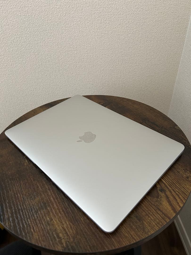MacBook本体 MacBook Air M1 8GB 256GB