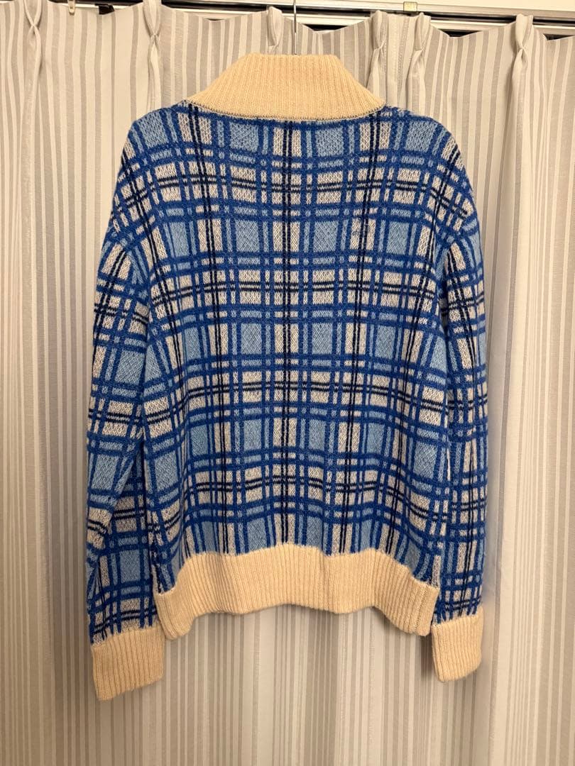 SCULPTORモヘアジップアップニット【ユンジン着用】　Le Sserafim