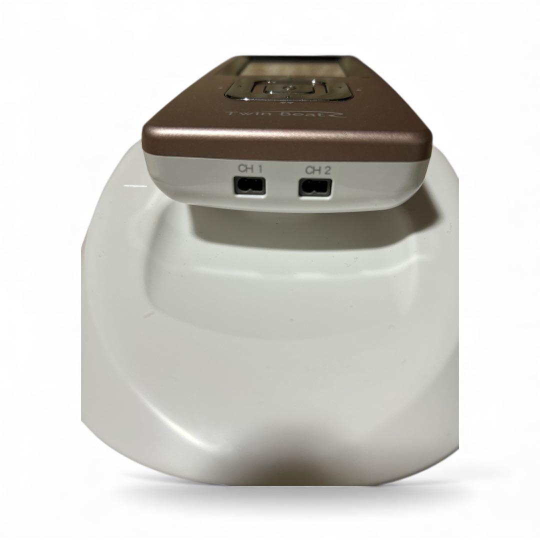 伊藤超短波株式会社　ツインビートR 美品　プレゼント付