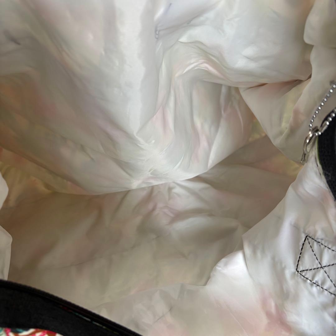 LeSportsac ハワイ限定モデル　フラダンス　 鍵付き　大容量　ポーチ付き