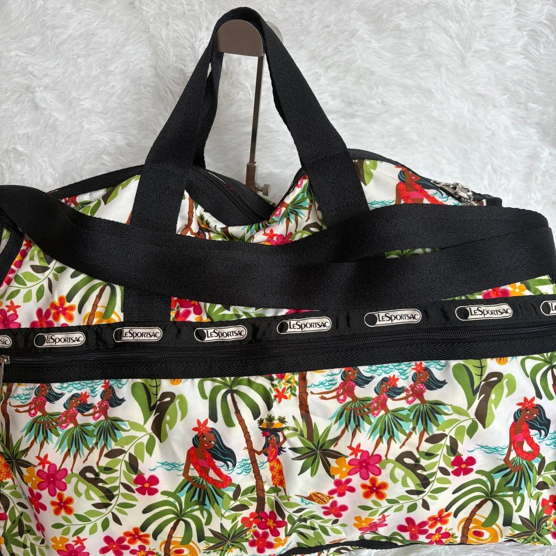 LeSportsac ハワイ限定モデル　フラダンス　 鍵付き　大容量　ポーチ付き