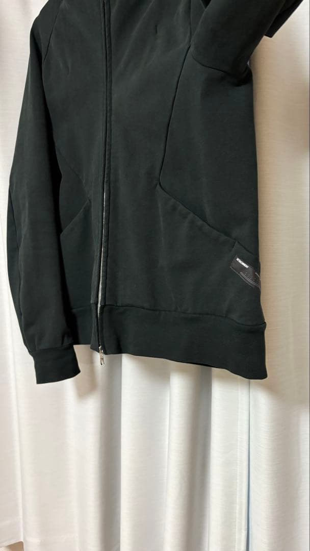 【4（XL相当）】アタッチメント　ストレッチジップアップパーカー