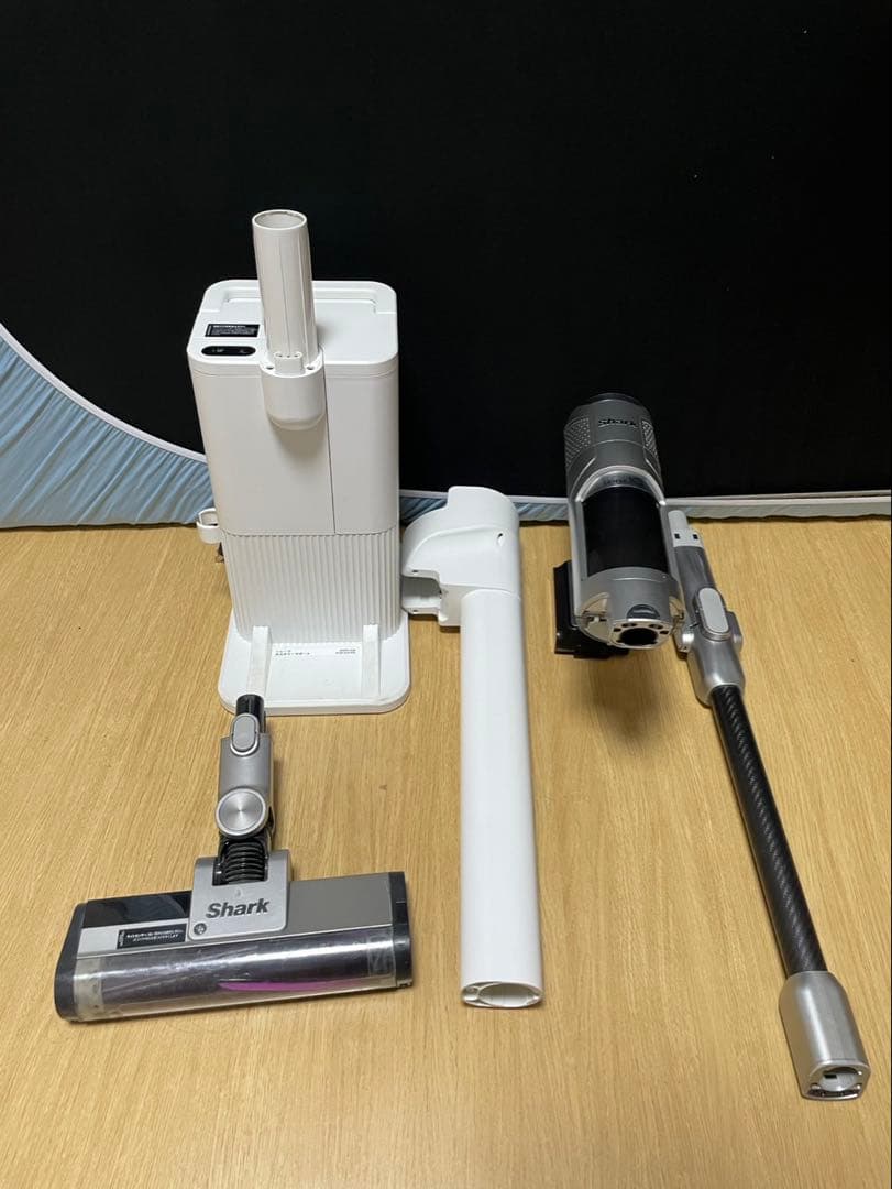 Shark 掃除機　CLEAN SENSE IQ IW3241