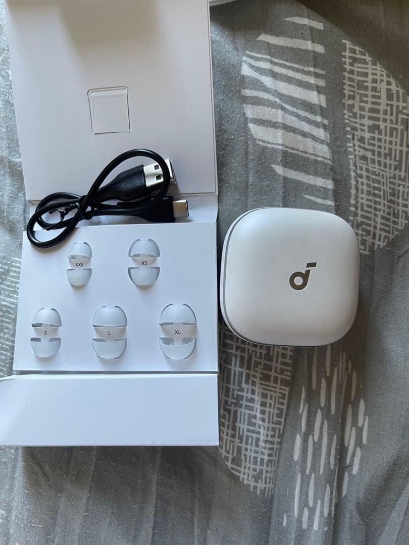 Anker ワイヤレスイヤホン ホワイト LIBERTY 5