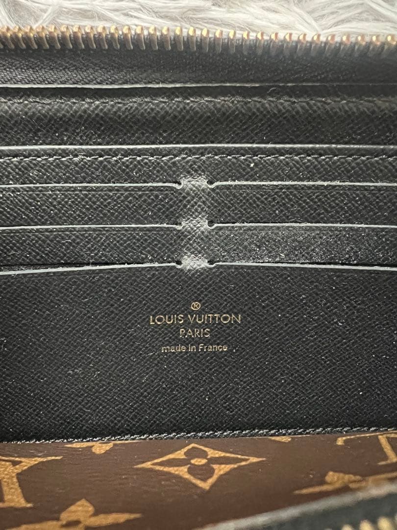 ルイヴィトン　長財布　黒色