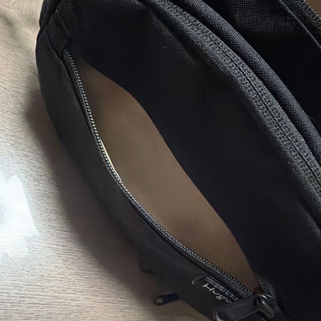 Hugoo ハグー ヒップシート ショルダーバッグ