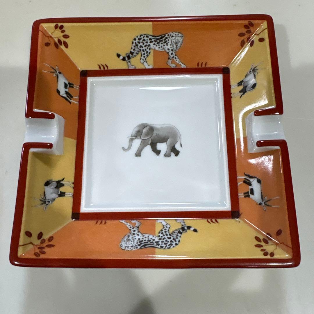 HERMES アフリカ　灰皿