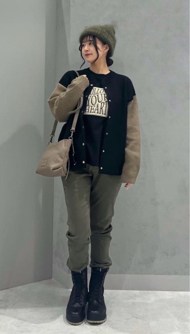 【新品未使用】ヤマダヤ　CLOVE バイカラーニットブルゾン　ブラック