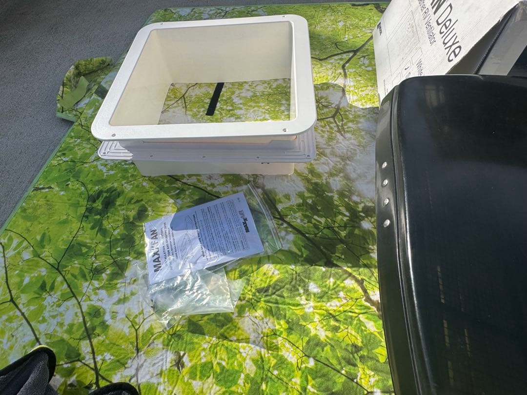 MAXXFAN Deluxe ファン 取り付けフレーム付き　リモコン無し