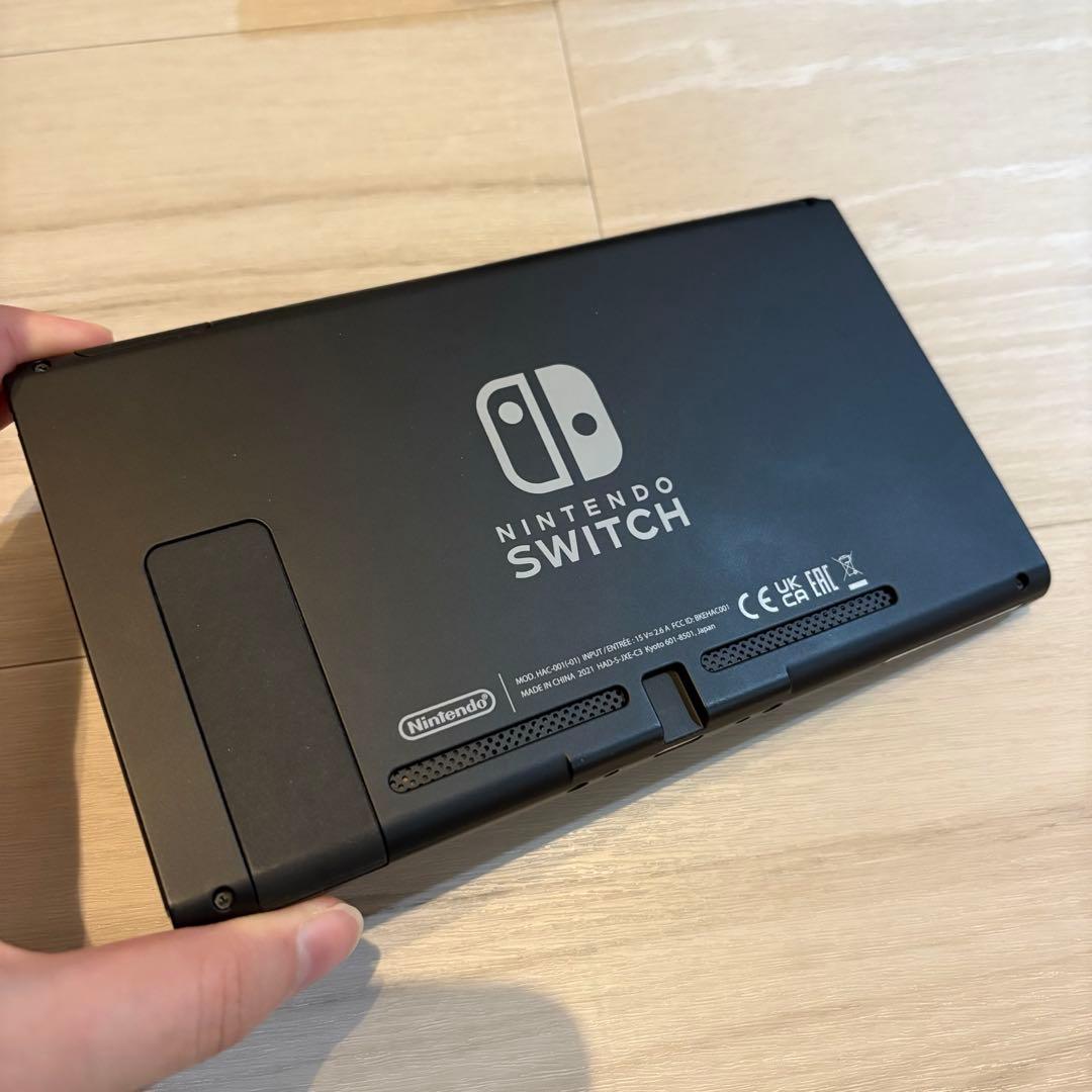 Nintendo Switch スイッチ　本体　Joy-Conなし