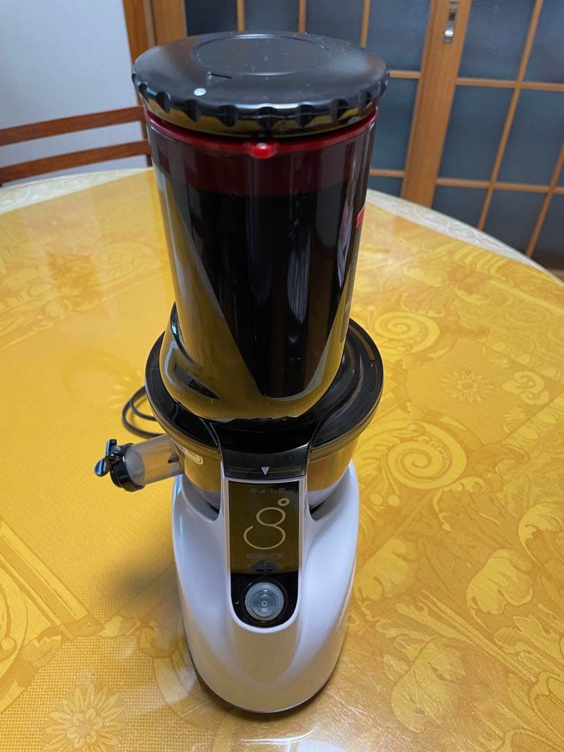 クビンス ホールスロージューサー JSG-121W ホワイト