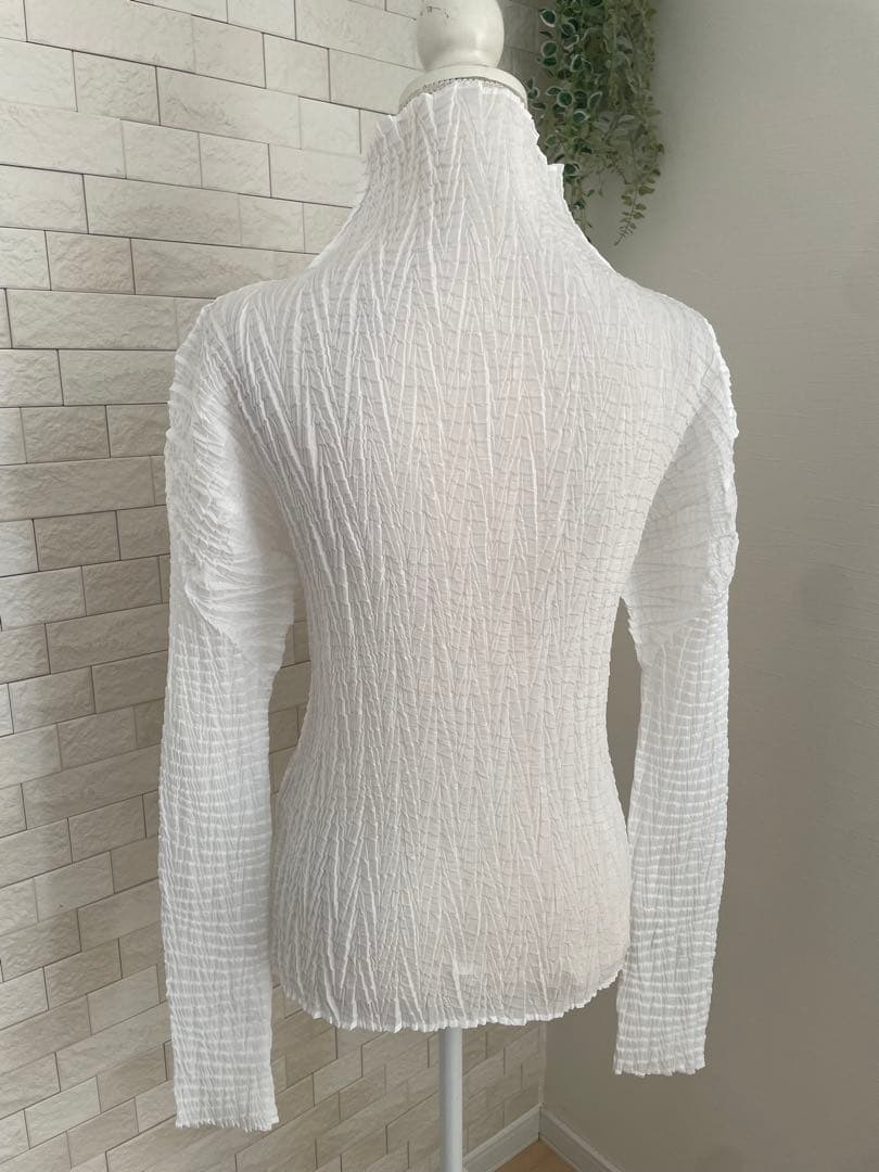 イッセイミヤケ ⭐️ホワイトリブ加工ボタンアップシャツ　Lサイズ