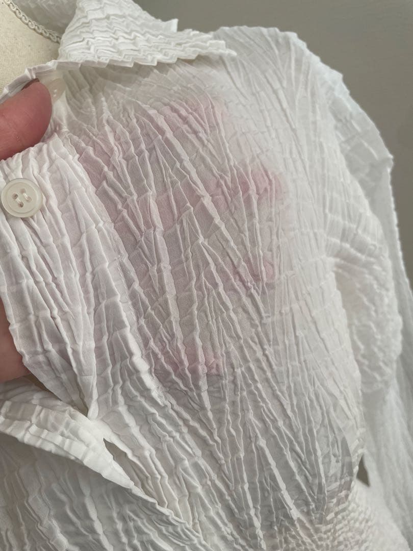 イッセイミヤケ ⭐️ホワイトリブ加工ボタンアップシャツ　Lサイズ