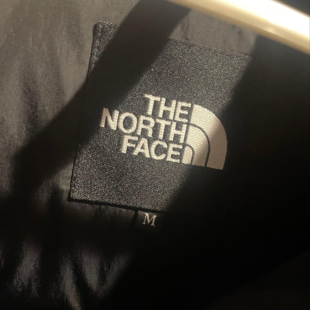 ノースフェイス ヌプシフーディー　ダウンジャケット