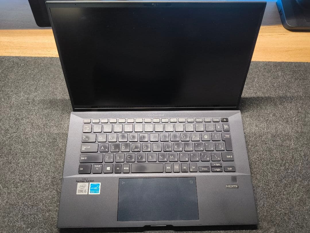 ASUS ExpertBook B9 14型 Corei5/8GB/512GB