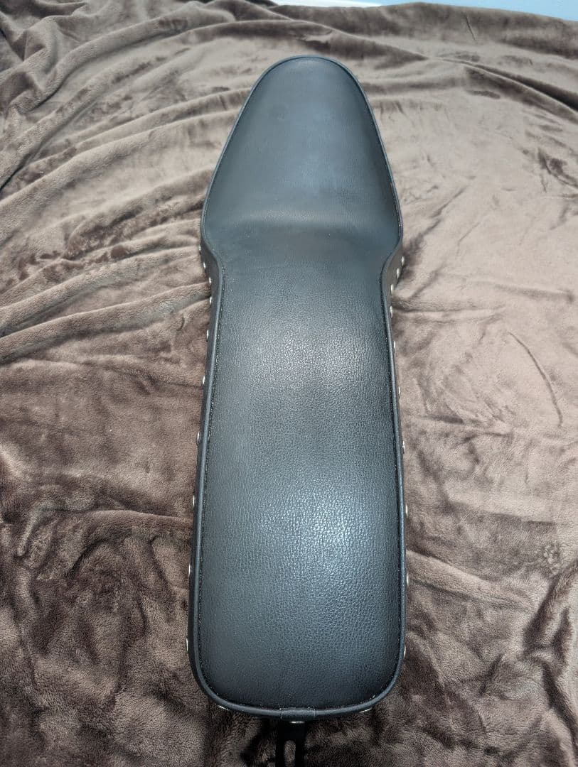 ドラッグスター250コブラシートスタッズ付き