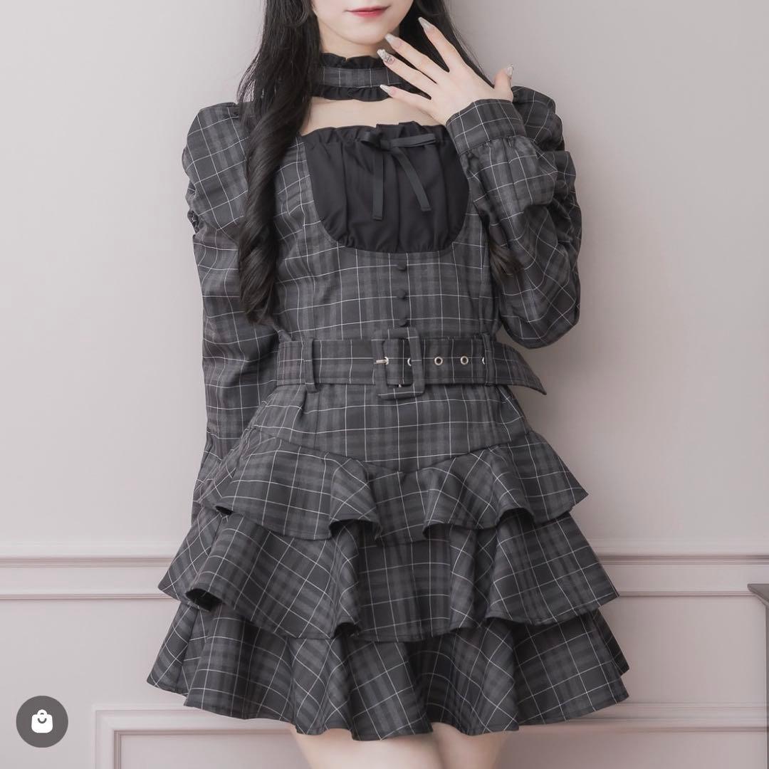 【お値下げしました】pium ピウム チョーカーフリルティアードワンピース