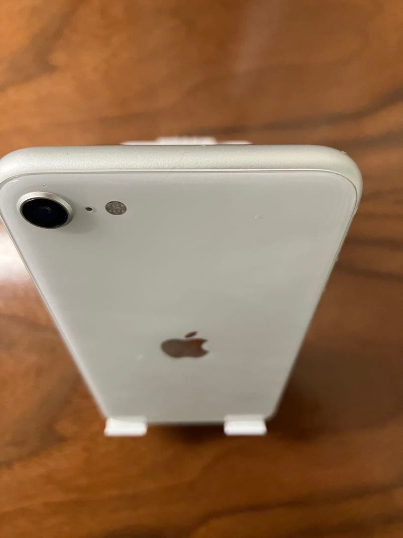 iPhone SE (第2世代) 128GB ホワイト