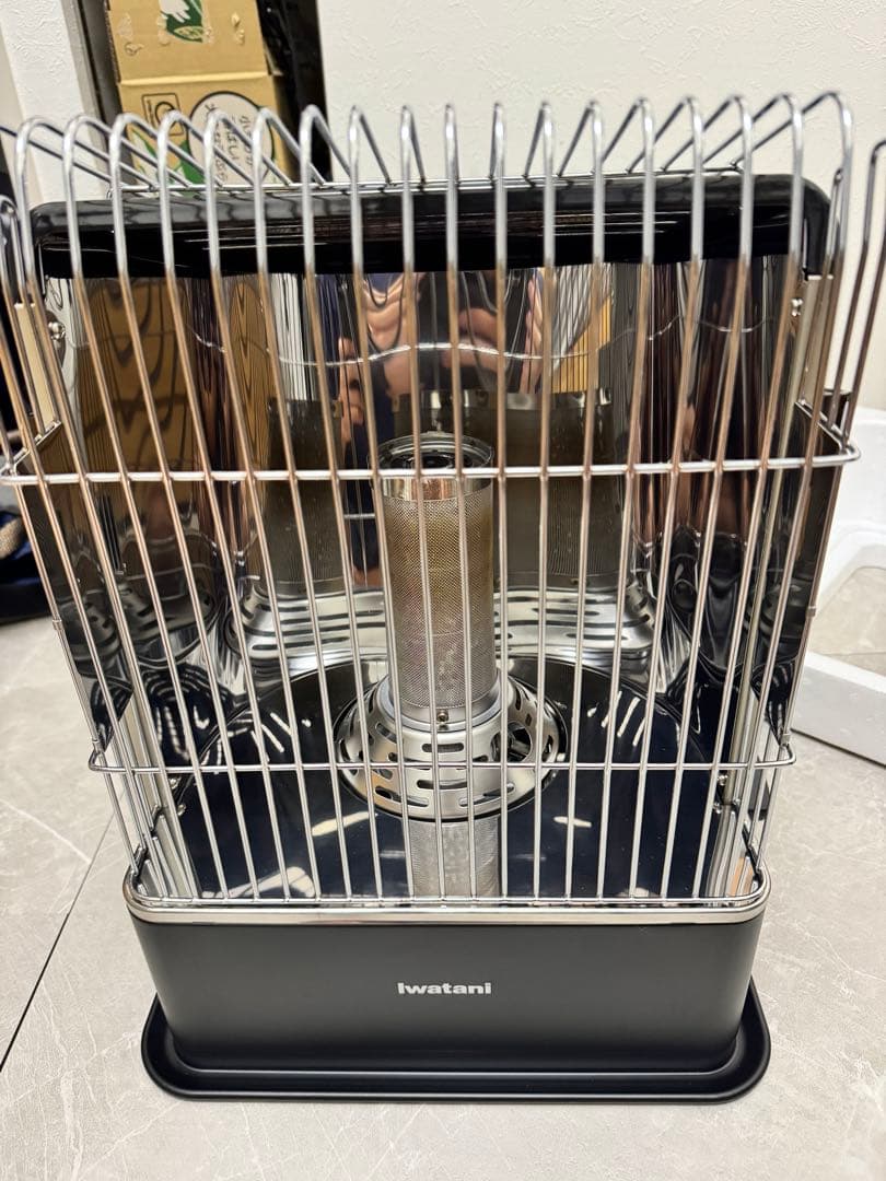 イワタニ　カセットガスストーブ　CB-CGS-HPR