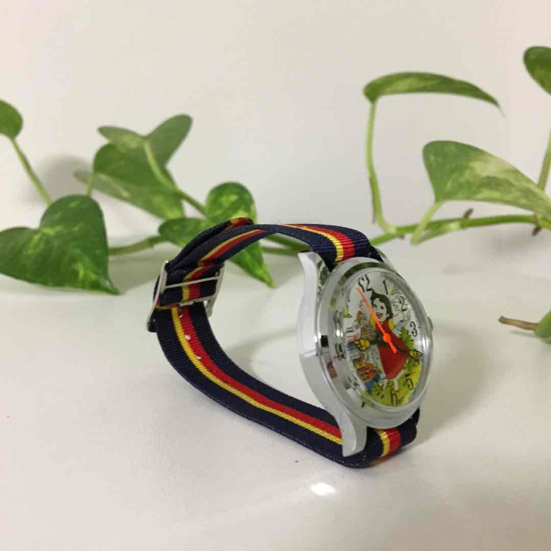 希少　レトロ　アルプスの少女ハイジ　　　　　　　　　　　　　　　腕時計（手巻き）