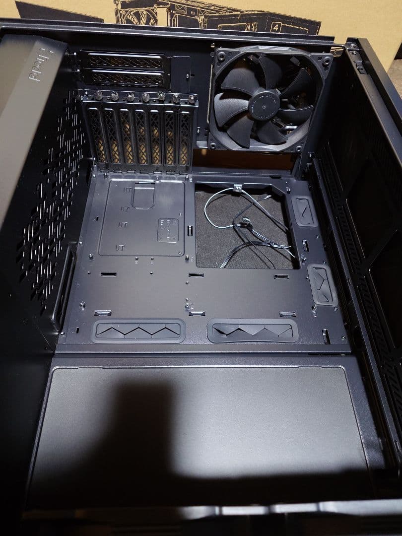 Fractal Design　Define 7