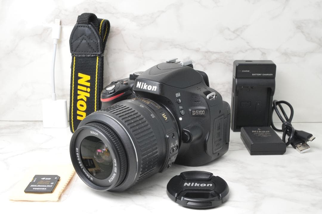 ショット数少なめ❣️Nikon D5100⭐️スマホ転送 自撮り 一眼レフカメラ