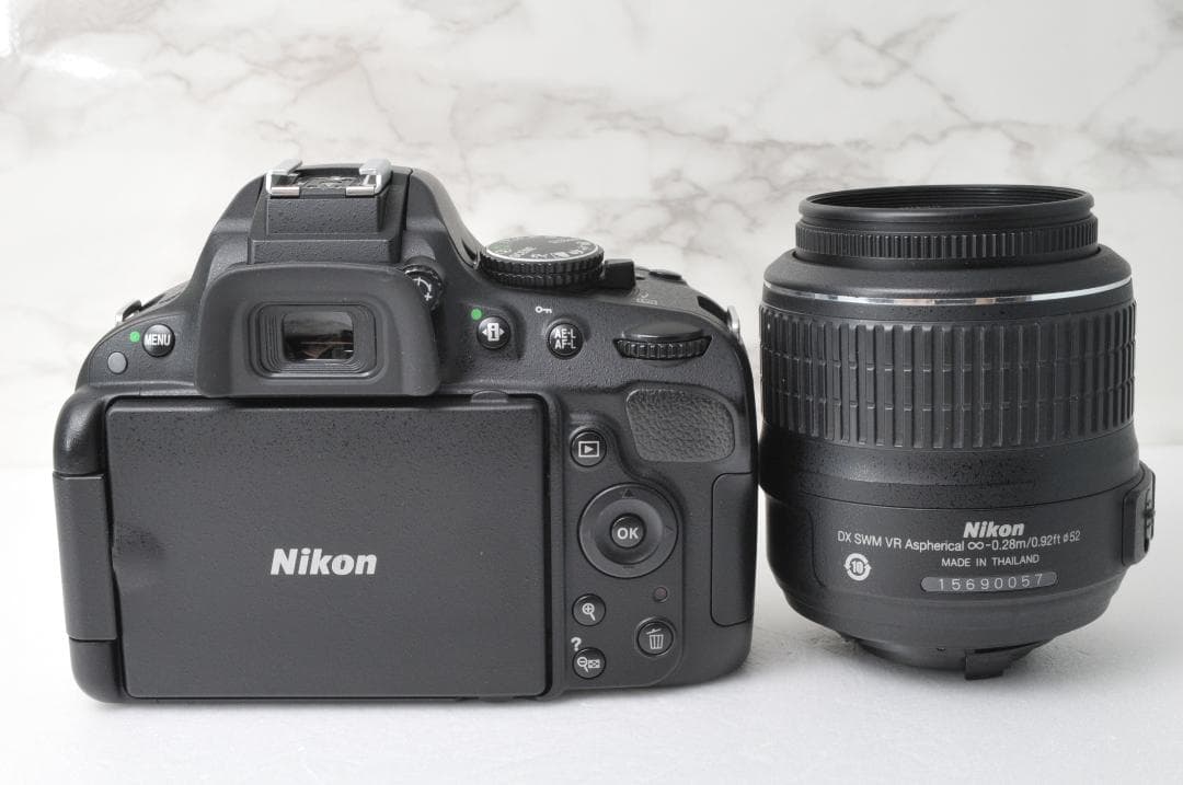 ショット数少なめ❣️Nikon D5100⭐️スマホ転送 自撮り 一眼レフカメラ