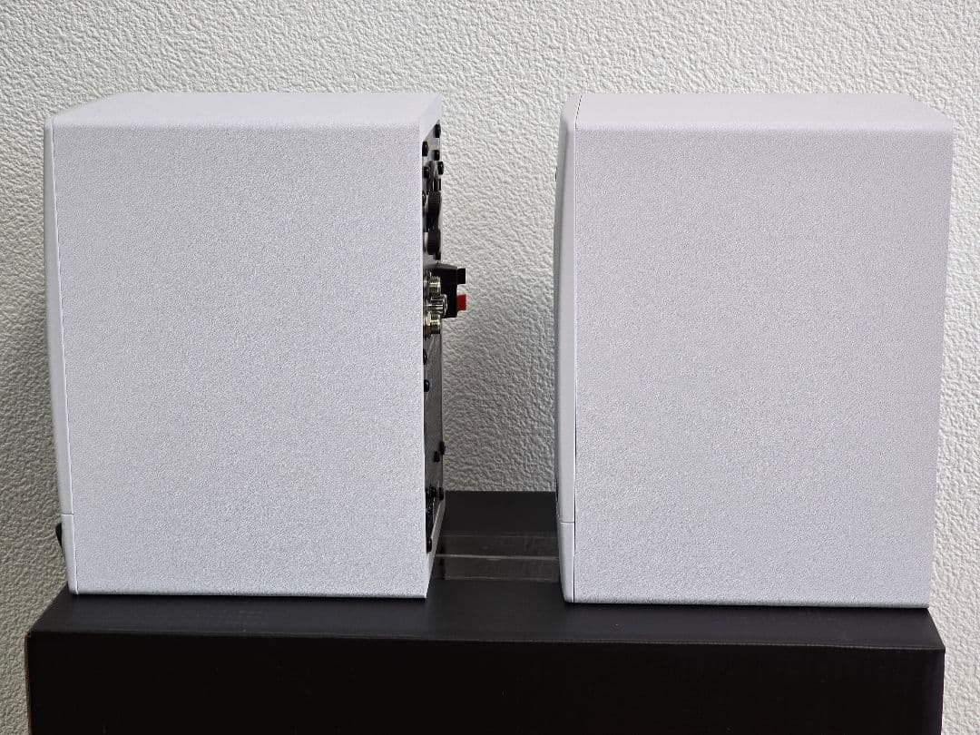 PreSonus プリソナス Eris3.5BT WHITE 2nd スタンド付