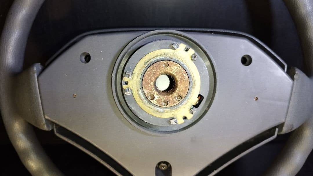 ランドクルーザー70 純正ステアリング