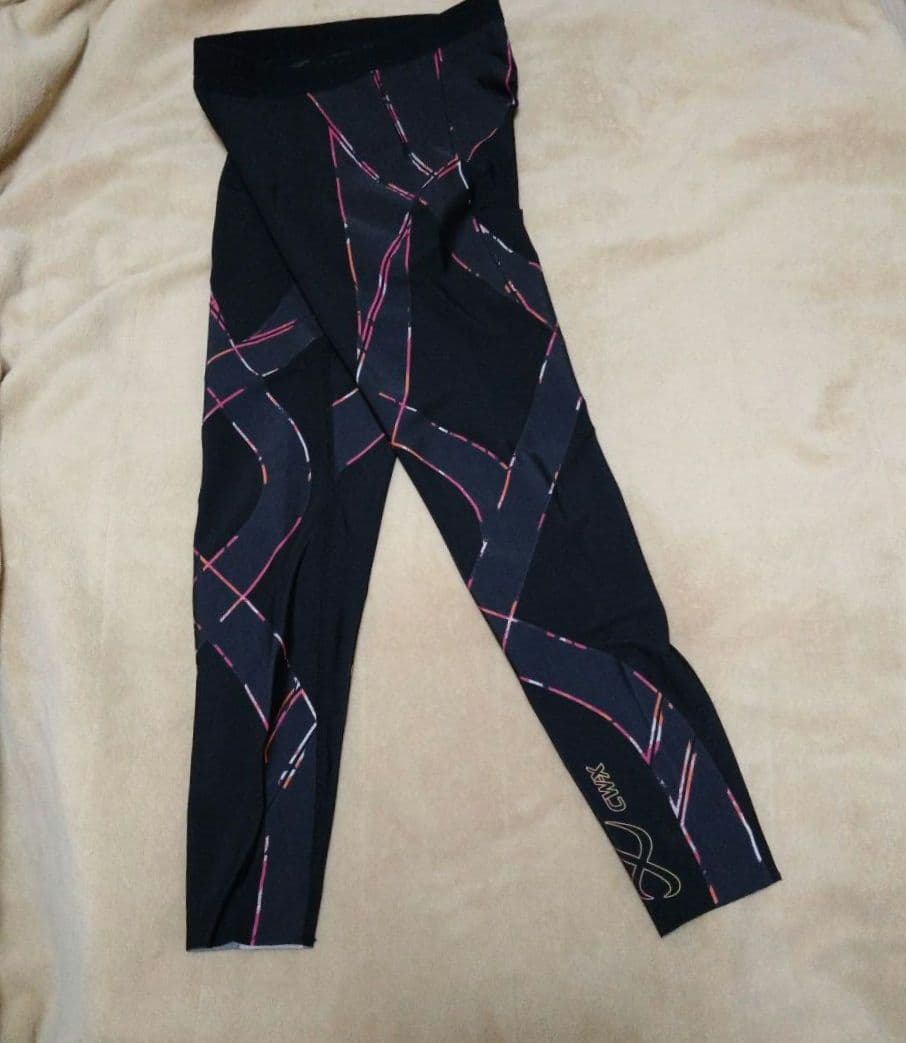 新品タグ付 CW-X ジェネレーター 2.0 レディース L 軽量 cwx 赤