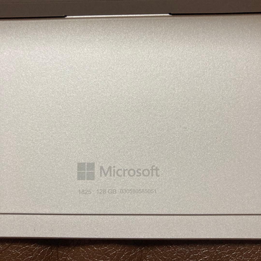 ま*き様 Microsoft Surface Go 本体