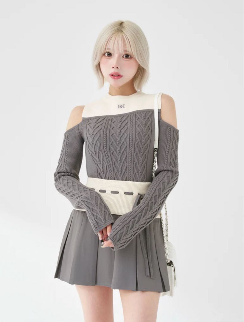 ダーリッチ　ショルダーオープンニットセットアップ　グレー