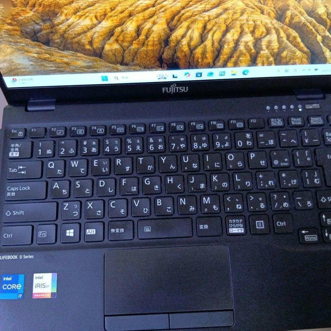 X① 富士通 　ＦＭＶＵ3401DD　U9311/FW